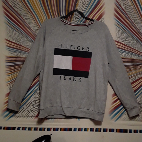 Vintage Tommy Hilfiger Unisex Large Classic Tommy Hilfiger Style Sweater
